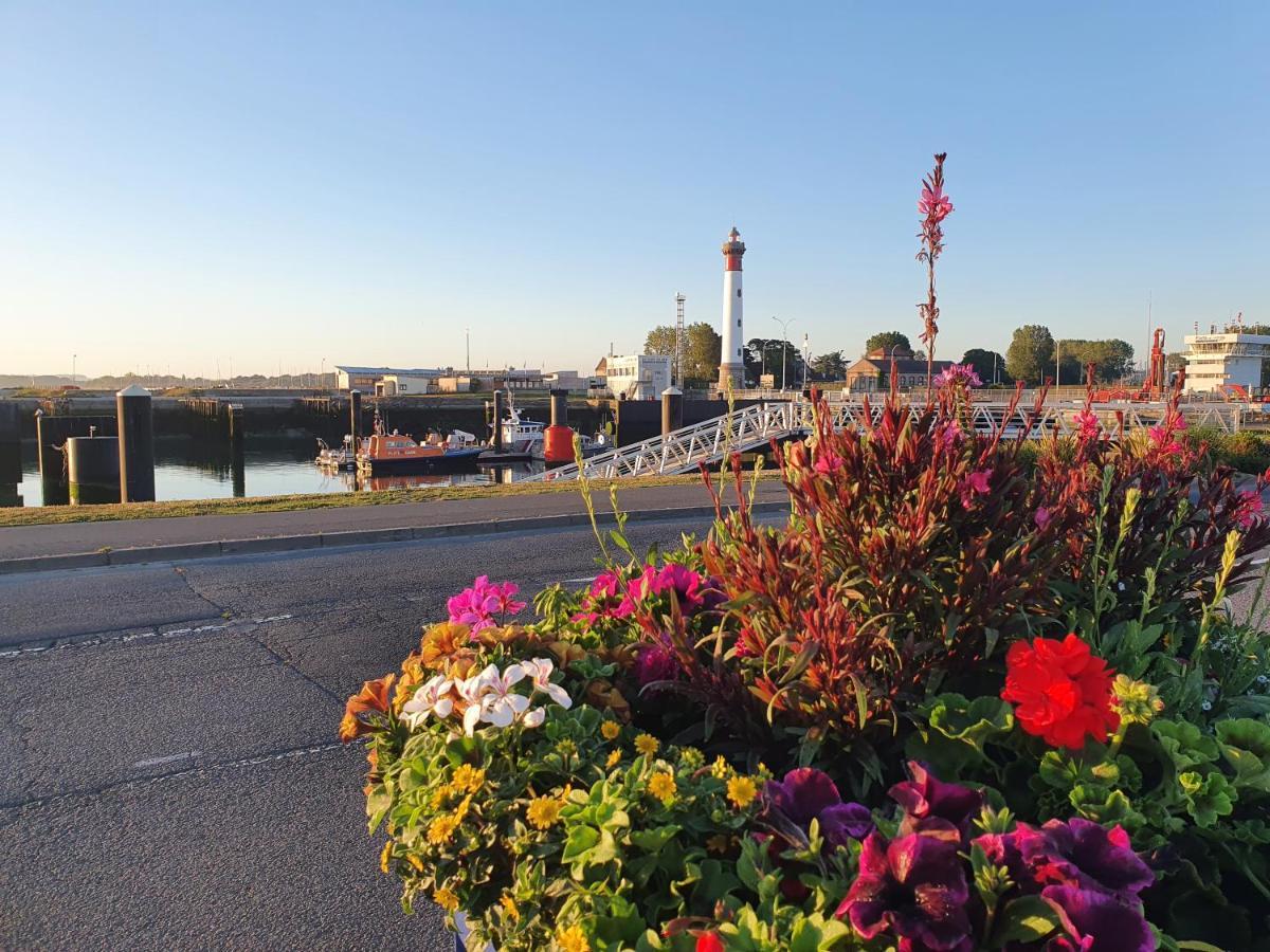 Residence Le Semaphore Ouistreham Kültér fotó